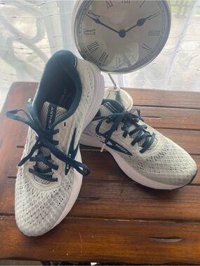 Brooks White and Teal Running Shoes